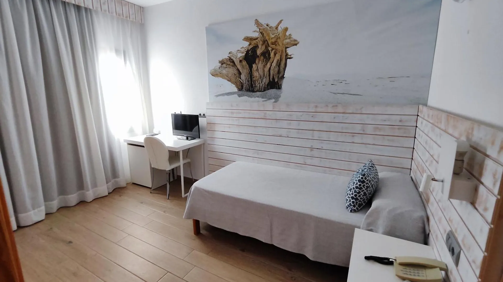 Hotel Ses Savines San Antonio  3*, San Antonio (Ibiza)